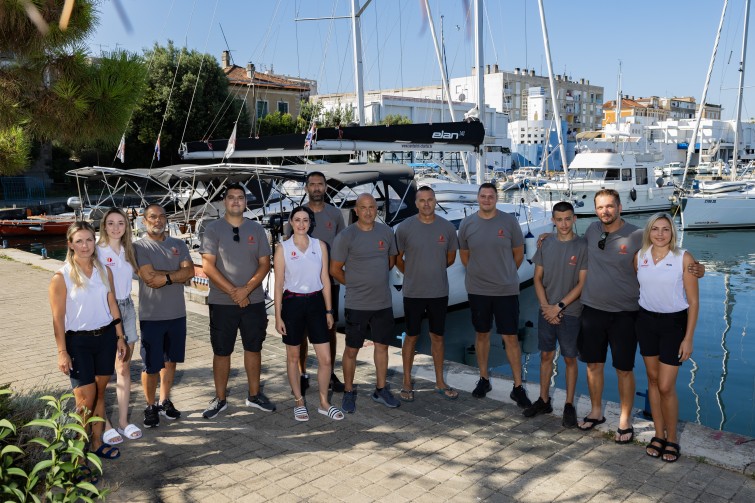 Sunturist Charter Team